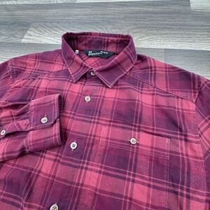 Under Armour Mens‎ Button Up Shirt Size Medium Red Flannel Plaid Fitted Euc